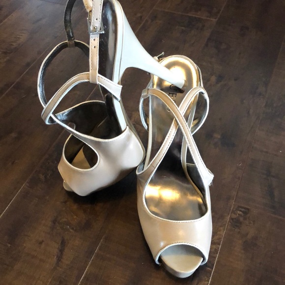 Guess heels - Picture 4 of 4